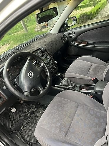 jdm авто: Toyota Avensis: 2001 г., 1.8 л, Механика, Бензин, Седан — 5