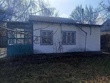 дом озерный: Продам жилой дом с большим участком в г. Бишкек.Время застройки конец — 4