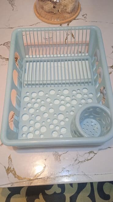 раковина и стиральная машина: Сушилка для посуды с поддоном и стаканом под столовые приборы. - — 2