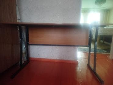 парта для: 11 шт рямоугольный стол с металлическим каркасом - Назначение — 1