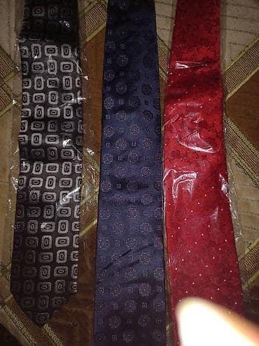 В связи с закрытием магазина продаю галстуки. Европейское качество — 3