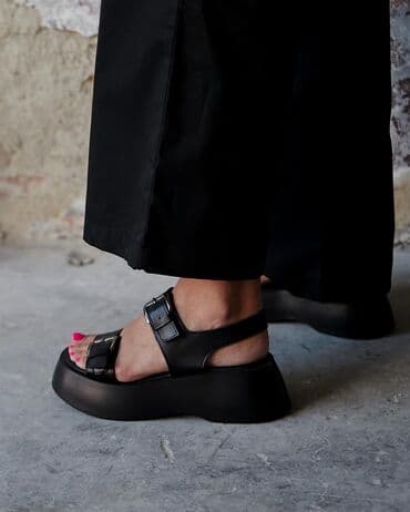 фирменная обувь из италии: Босоножки, 39, Новый, цвет - Черный, Бесплатная доставка, Самовывоз, Платная доставка — 3