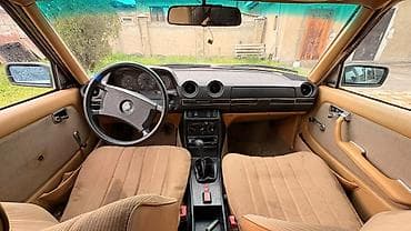 1983: Mercedes-Benz W123: 1983 г., 2.3 л, Механика, Бензин, Седан — 6