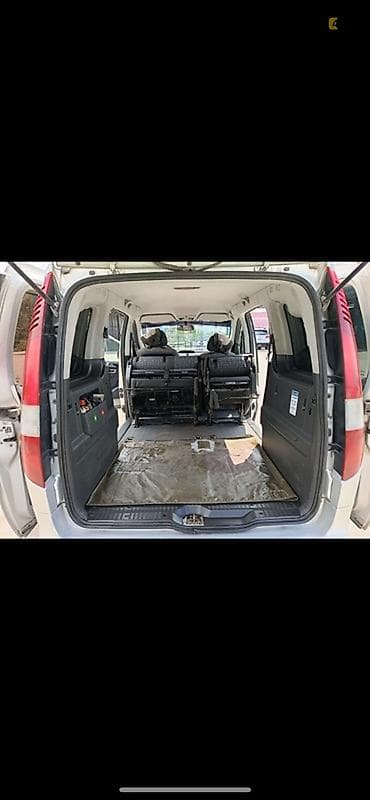 мэри: Mercedes-Benz Vaneo: 2004 г., Механика, Бензин, Минивэн — 10