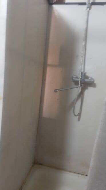 Үйдү ижарага алам: 70 м², 3 бөлмө, Брондолгон эшиктер, Забор, тосулган, Жылытылган — 5