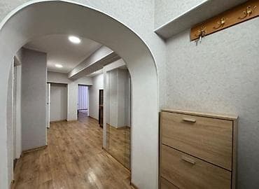 3 комнаты, 67 м², 8 мкр Индивидуалка, 2 этаж, Свежий ремонт — 5