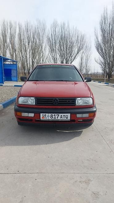 Volkswagen: Volkswagen Vento: 1992 г., 1.8 л, Механика, Бензин, Седан — 5