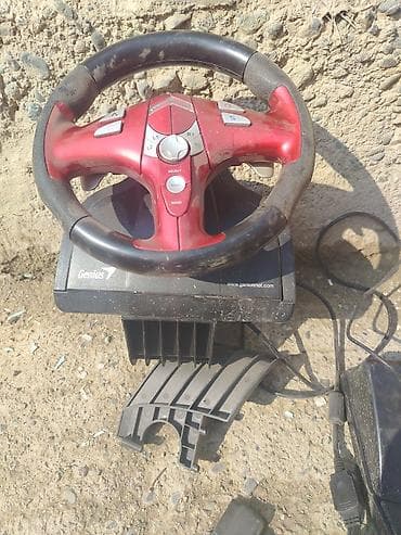 руль симулятор вождения: Игровой руль Genius с педалями - Полноразмерный руль с резиновыми — 1