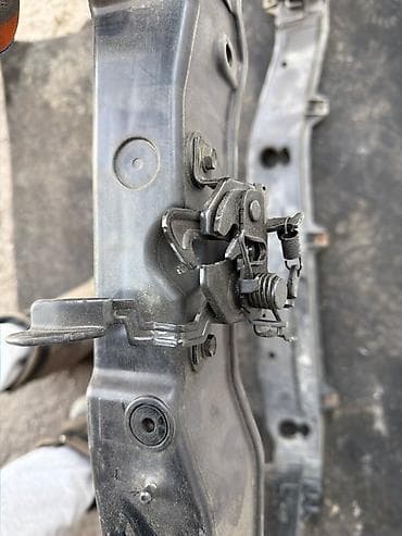 kia mo: Замок капота KIA Morning JA 2017 (б/у) — 1