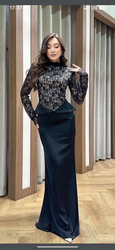 Продаю очень красивое платье Покупала за 3800 отдам за 2000 Абсолютно