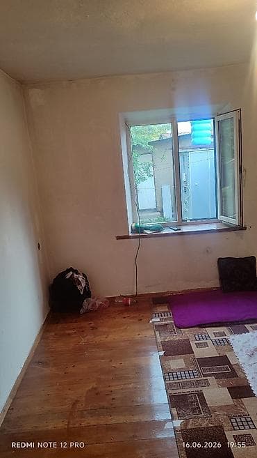 Үйлөр: 🏡 Продается 1комн.времянка ж/м Ала-Тоо 2 🏡Площадь дома: 30 м²,площадь — 2