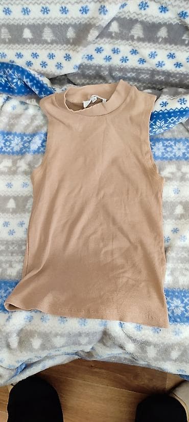 pull bear: Майка, Трикотаж, Облегающая модель, Б/у, S — 2