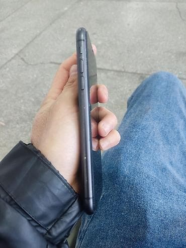 iphone 11 pro max: IPhone 11, Черный — 4