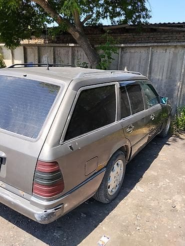 панель на 124: Mercedes-Benz W124: 1991 г., 3 л, Механика, Дизель, Универсал — 7
