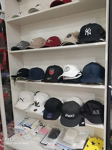 Эркектер кийими: Кепки,разного бренда филиалы:г.Бишкек,ул.Тон,113/1 ул.Байтик — 1