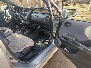 corolla runx: Honda Jazz: 2004 г., 1.5 л, Автомат, Бензин, Хэтчбэк — 9