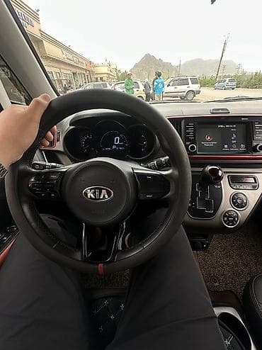 rx 6: Kia Ray: 2018 г., 1 л, Автомат, Бензин, Минивэн — 3