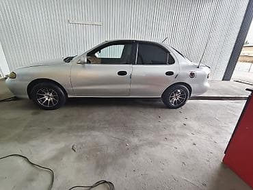 Унаа сатуу: Hyundai Avante: 1996 г., 1.6 л, Кол менен иштөөчү, Бензин, Седан — 3