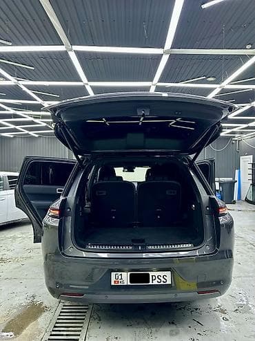 срочно машына: Lixiang L8: 2024 г., 1.5 л, Автомат, Электромобиль, Внедорожник — 10