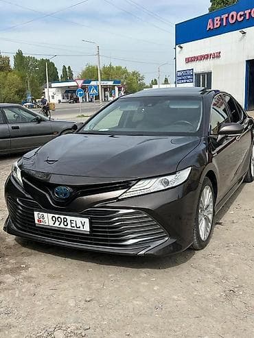 gac aion v plus: Toyota Camry: 2018 г., 2.5 л, Автомат, Гибрид, Седан — 7