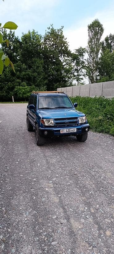 Mitsubishi Pajero Pinin: 2002 г., 1.8 л, Механика, Бензин, Внедорожник
