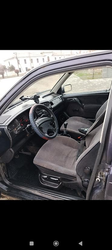 беларус трактор 82 1: Volkswagen Vento: 1994 г., 1.8 л, Механика, Бензин, Седан — 7