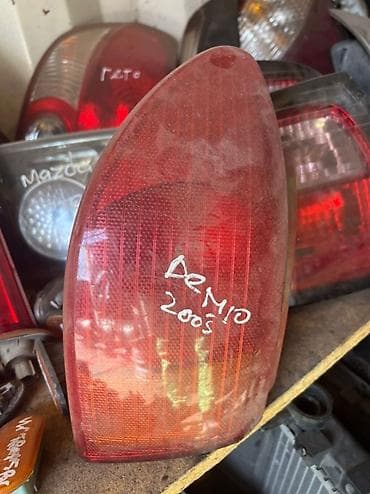 Задний левый стоп-сигнал Mazda 2005 г., Б/у, Оригинал, Япония at lalafo.kg Задний левый стоп-сигнал Mazda 2005 г., Б/у, Оригинал, Япония