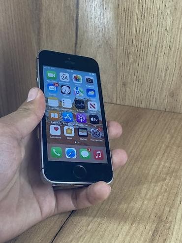 ipxone 7: IPhone SE, 128 ГБ, Space Gray, 100 % — 5