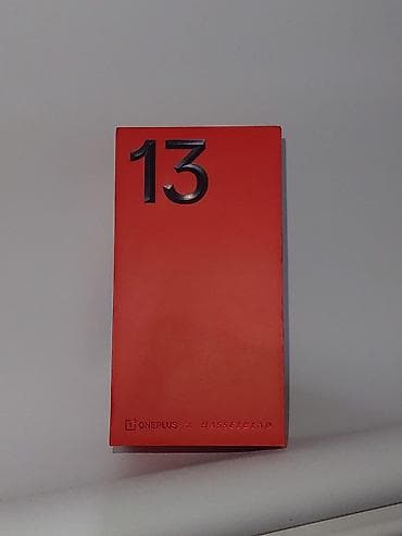 realme c2: OnePlus 13, Б/у, 256 ГБ, цвет - Белый, 2 SIM — 4