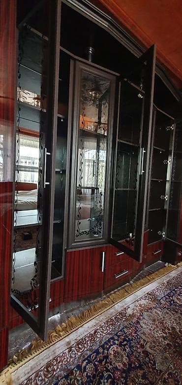 Шифоньерлер, кийидер үчүн шкафтар: Дубал шкаф, Дубал шкаф түрү: Модулдуу, Үй, конок бөлмөсү үчүн, Колдонулган, Өзгөчөлүктөрү: Тамак-аш идишин сактоо үчүн — 3