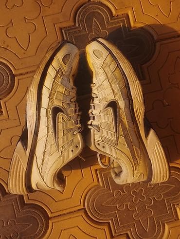 очки рейбон: Мужские кроссовки, 38, Nike, Б/у, цвет - Белый, Самовывоз — 3