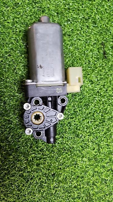 x5 e53: Привод солнцезащитной шторки боковой е65 е66 67 65 8 381 523 В — 4