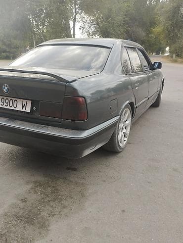 авто лента: BMW : 1989 г., 3.2 л, Механика, Бензин, Седан — 4