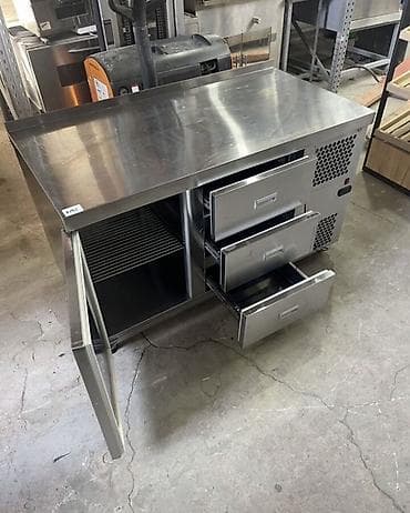 Готовый бизнес: Продается холодильный стол б/у в отличном состоянии, год выпуска — 2