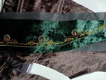 букет ош: Кнопка басам
Вышивка
Шелкография — 3