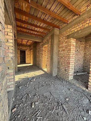 закрытый городок: Капитальный двухэтажный дом (коробка) из кирпича с монолитными — 2