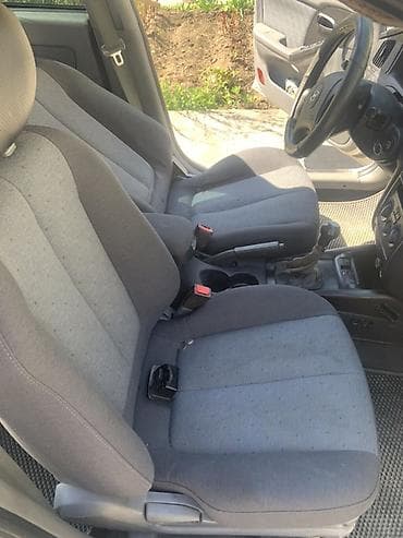 mini cooper: Hyundai Elantra: 2004 г., 1.6 л, Ручные, Бензин, Седан — 10