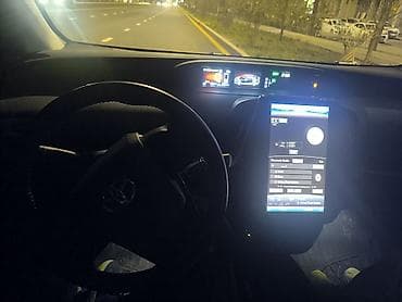 highlander 2012: Toyota Prius: 2019 г., 1.8 л, Автомат, Гибрид, Седан — 5