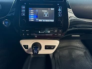 Продажа авто: Toyota Prius: 2018 г., 1.8 л, Вариатор, Гибрид, Хэтчбэк — 10