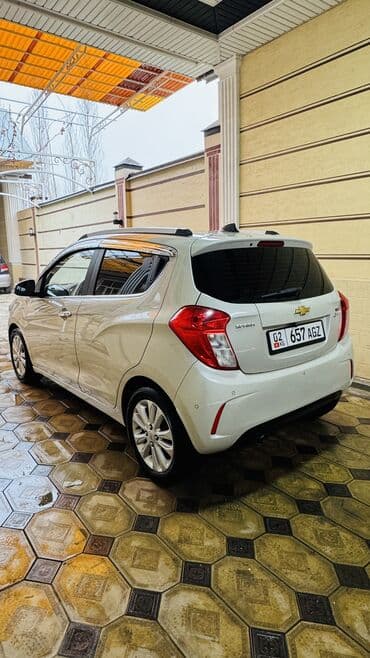 дево спарк: Chevrolet Spark: 2016 г., 1 л, Автомат, Бензин — 3