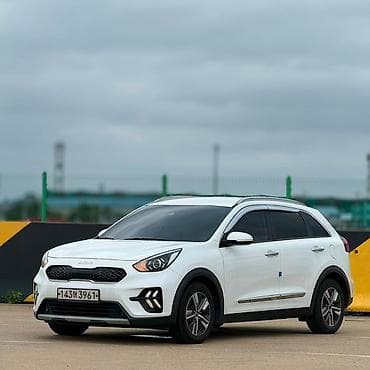 Kia Niro: 2021 г., 1.6 л, Гибрид, Кроссовер at lalafo.kg Kia Niro: 2021 г., 1.6 л, Гибрид, Кроссовер