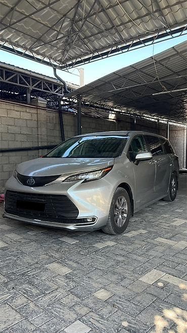 sienna: Toyota Sienna: 2021 г., 2.5 л, Автомат, Гибрид, Минивэн — 1