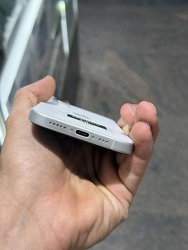 смарт кольцо: IPhone 16, 128 ГБ, белый - Память: 128 GB - Наклейка на устройстве — 4