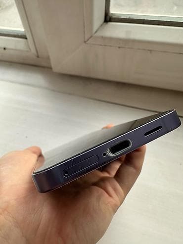 google pixel 8a: Samsung Galaxy S24, Б/у, 256 ГБ, цвет - Фиолетовый — 3