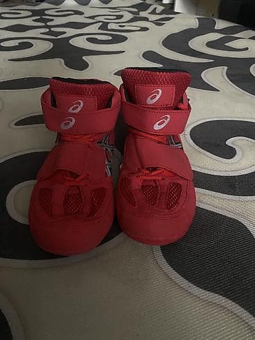 Личные вещи: Мужские кроссовки, 41, Asics, Б/у, цвет - Красный, Самовывоз — 1