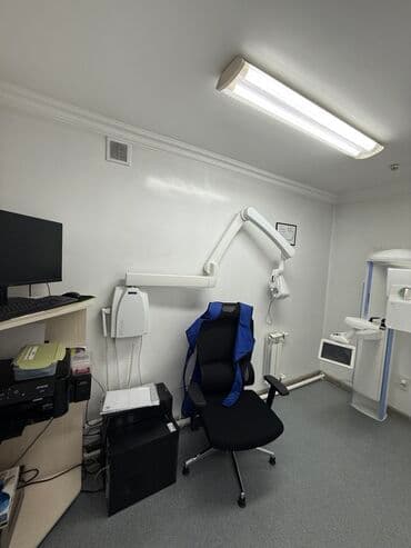 продаю дом в центре бишкека: 📍пр-т Чуй 🔘Этажи 2/4 🔘131,2м² Продается коммерческое — 5