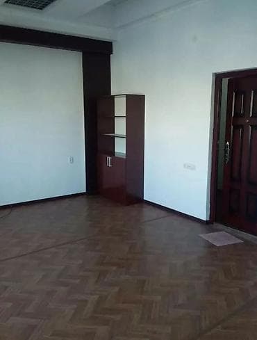 Кеңселерди сатуу 24 м², Ремонту бар, Эмерексиз, Административдик имарат, 3 кабат — 6