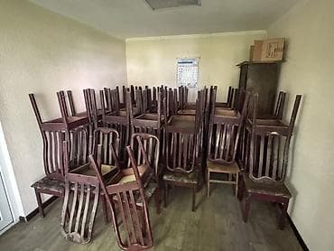 табуретки из дуба: Стул для кафе, ресторанов, Дерево, цвет - Коричневый — 1