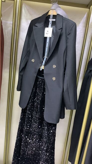 Продаю пиджак новый Размер М. Цвет серый. 😍