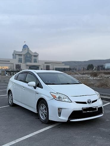 Продажа авто: Toyota Prius: 2015 г., 1.8 л, Вариатор, Гибрид, Хэтчбэк — 1